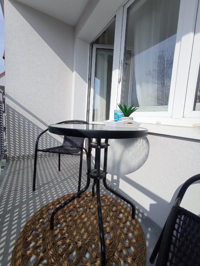 Wera - Klimatyczny Apartament 300 M Od Plazy Brzezno - Azw Gdansk Luaran gambar